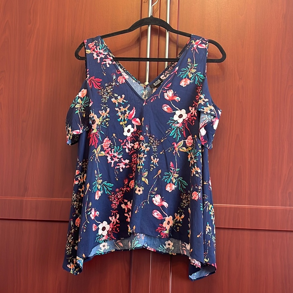 ANA A New Approach Top Blouse Cold shoulder